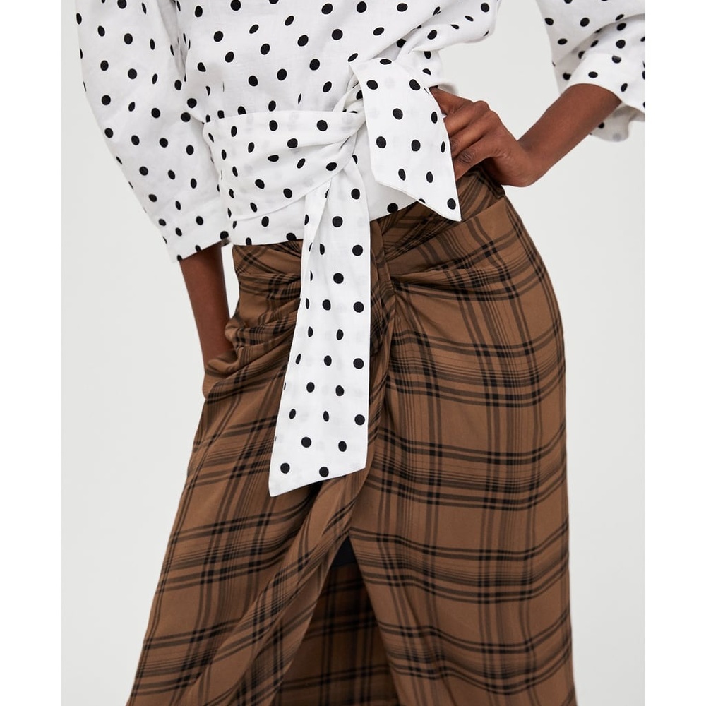 *SOLD ON MERC* ZARA Polka Dot Top - Picture 3 of 6